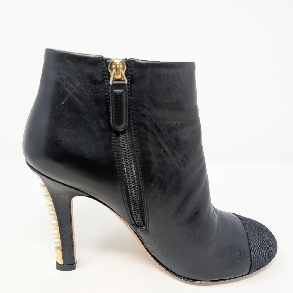 Chanel Cap Toe Pearl Stiletto Heel Black Ankle Boots Celebrity CC Logo Size 37